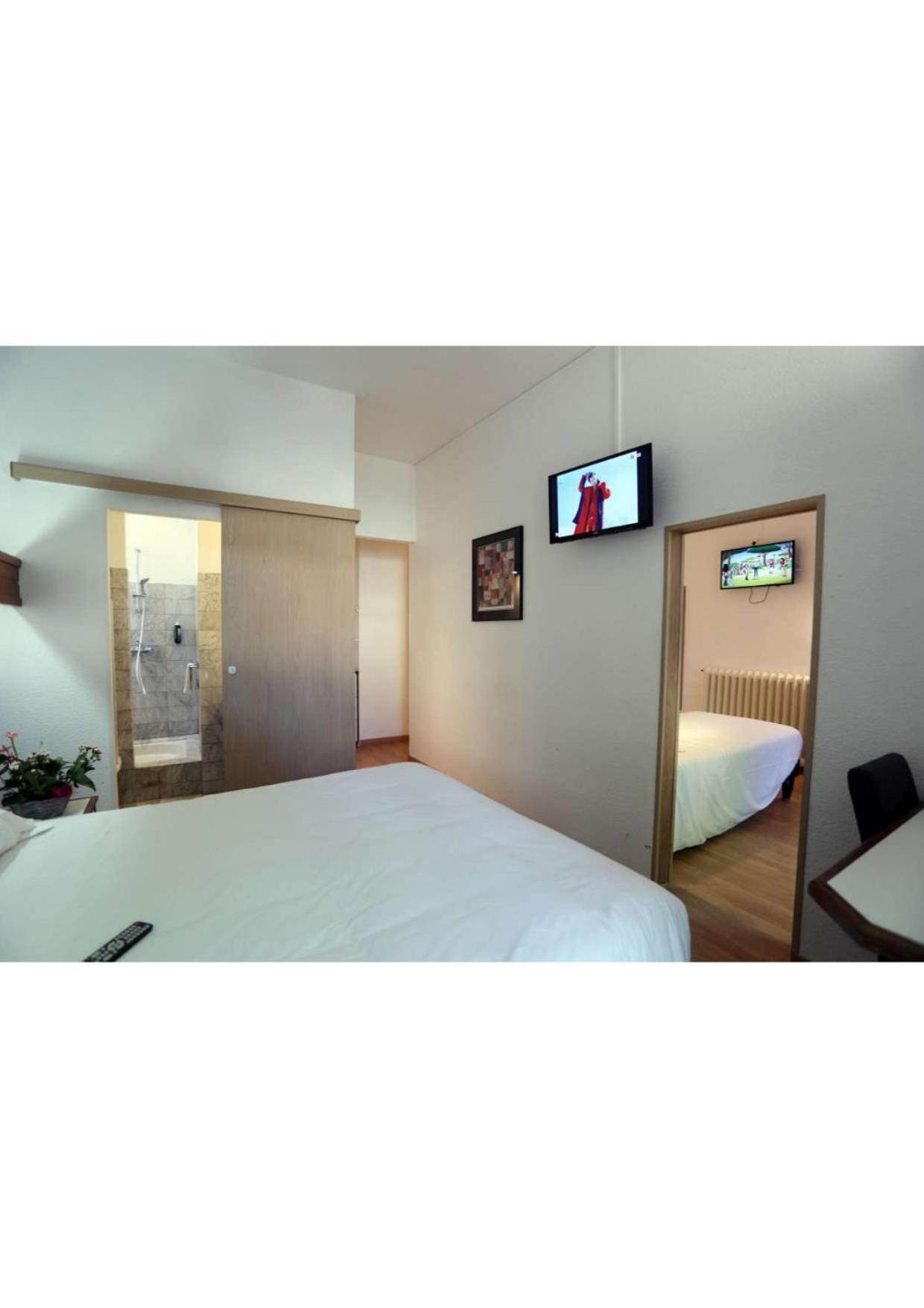 Hotel Belleville ลามาลูส์-เลส์-แบ็งส์ ภายนอก รูปภาพ