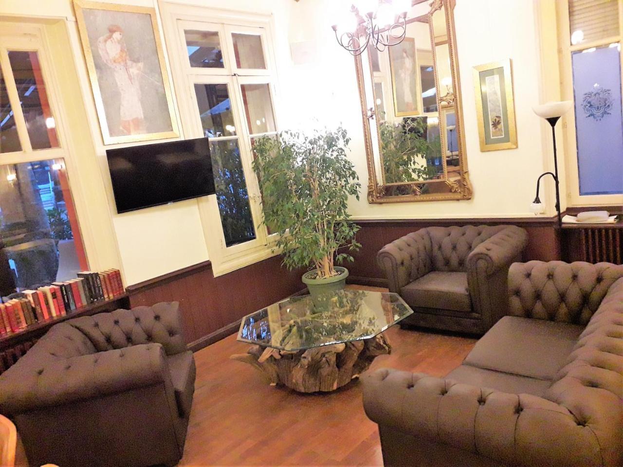 Hotel Belleville ลามาลูส์-เลส์-แบ็งส์ ภายนอก รูปภาพ